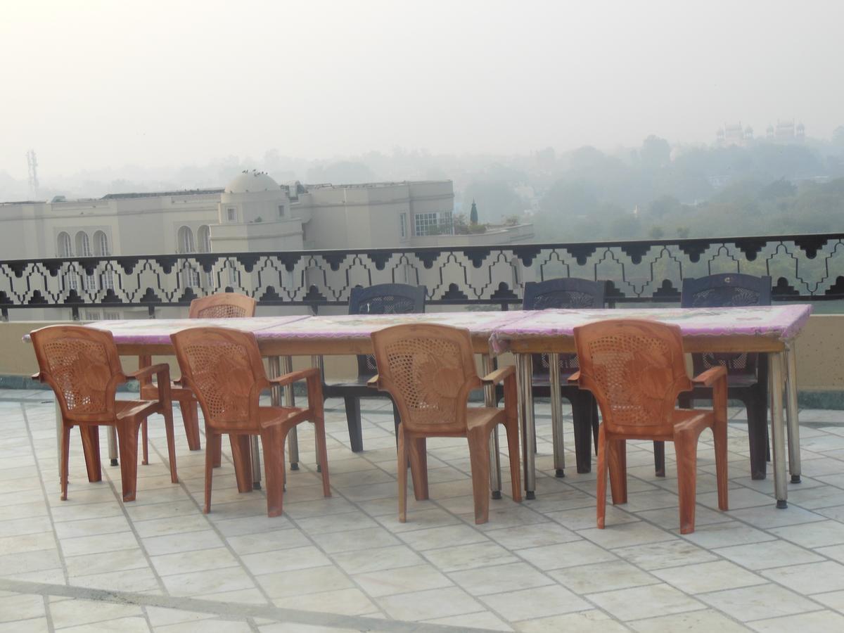 Hotel Taj Plaza, Vip Road, Agra Agra  Exterior photo